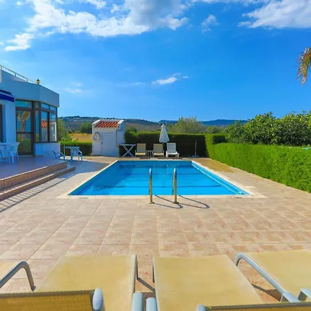 Stavriella Villa