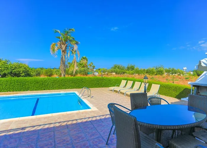 Stavriella Vila Lachi