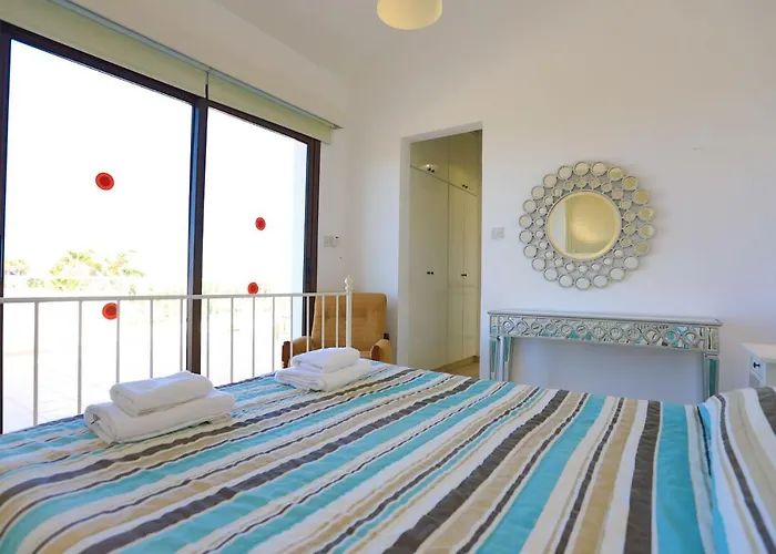 Stavriella Λατσί